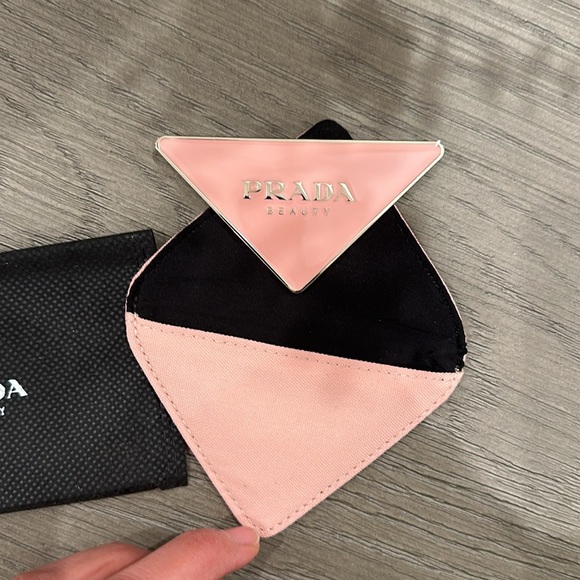 💫Flash Sale💫Prada Beauty Cosmetics Travel Mirror - Picture 5 of 8